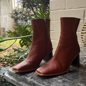 ALOHAS Burgundy Leather Ankle Boots with Block Heel